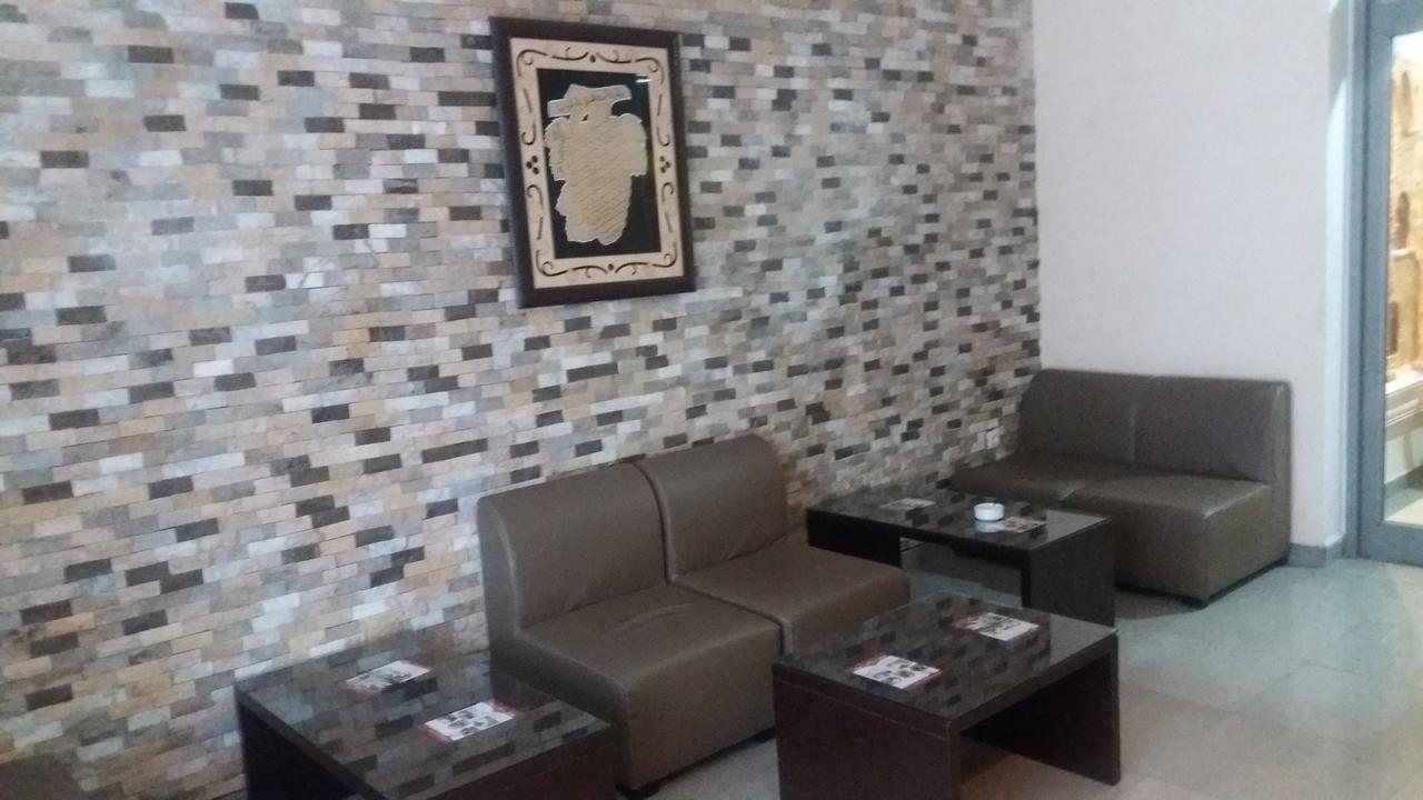 Hotel Matous Tunis Buitenkant foto