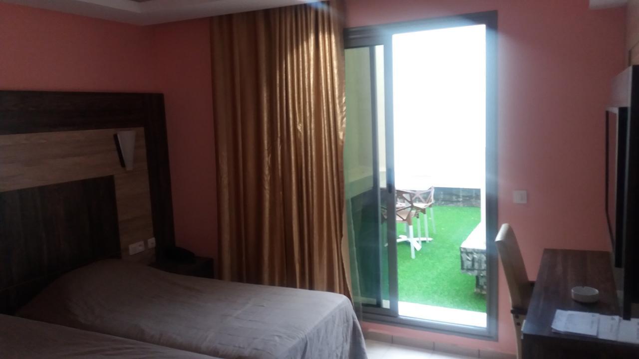 Hotel Matous Tunis Buitenkant foto