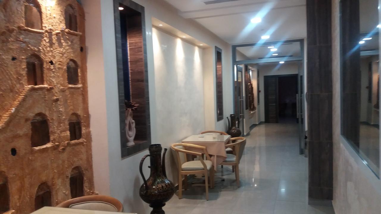 Hotel Matous Tunis Buitenkant foto