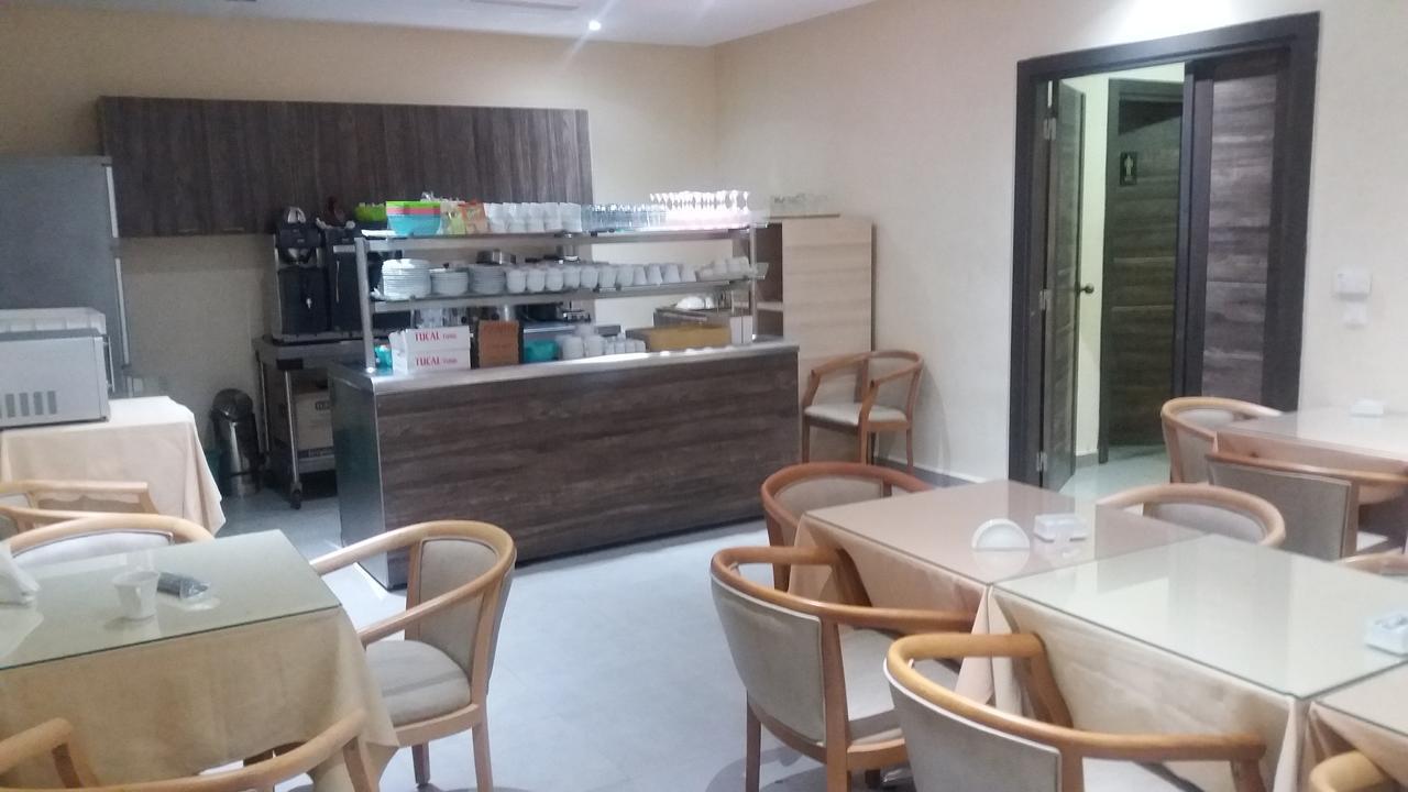 Hotel Matous Tunis Buitenkant foto